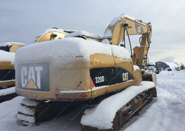 Фото Аренда гусеничного экскаватора Caterpillar 320, Сыктывкар