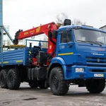 фото Купить KAMAZ 43118 + КМУ INMAN IT-150 по цене 4.695.000 рублей в наличии. Продажа в лизинг и кредит на выгодных условиях! Успейте приобрести сегодня - предложение ограничено! Возможно производство и изготовление спецтехники по техзаданию заказчика!  ЦЕНА СО СКИДКОЙ: 4.695.000 РУБ. Заводская цена 5.200.000 рублей. Ваша выгода более 500 000 рублей! ПОЛУЧИТЕ ТКП ПРЯМО СЕЙЧАС!  ПРЕИМУЩЕСТВА АВТОМОБИЛЯ КАМАЗ-43118 С КМУ ИТ-150 1. ВЕЗДЕХОД 6 X 6 2. ГРУЗОПОДЪЕМНОСТЬ КМУ 6 600 КГ 3. ВЫЛЕТ СТРЕЛЫ 19 М 4. БОРТОВАЯ ПЛ