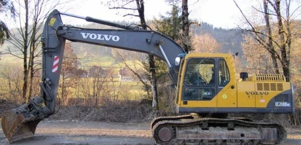 Фото Аренда гусеничного экскаватора Volvo EC210B, Санкт-Петербург