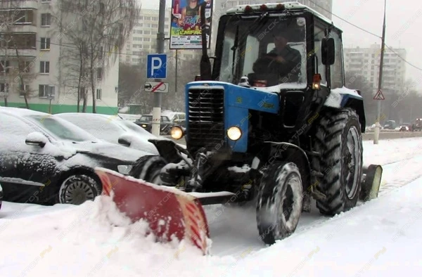 Фото Аренда подметально-уборочной машины МТЗ 82МК, Томск