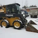 фото Аренда мини-погрузчика JOHN DEERE 318D (ковш 0,4 м3)