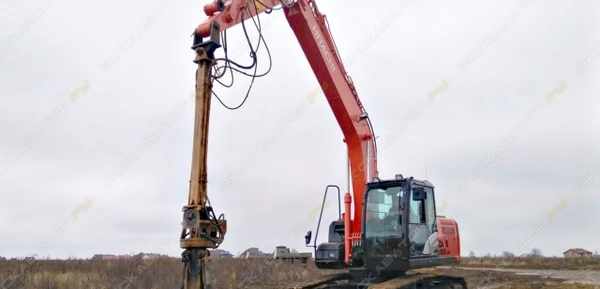 Фото Аренда гусеничного экскаватора Hitachi ZX180LCN-5G, Москва