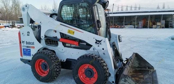 Фото Аренда мини-погрузчика Bobcat S770, Омск