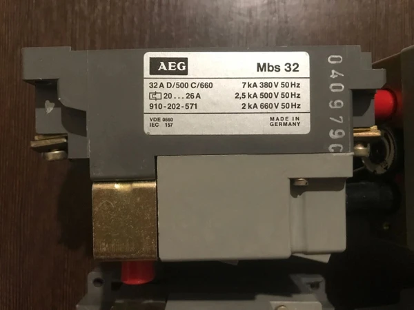 Фото AEG Mbs-32 20-26А Аварийный выключатель перегрузки электродвигателя