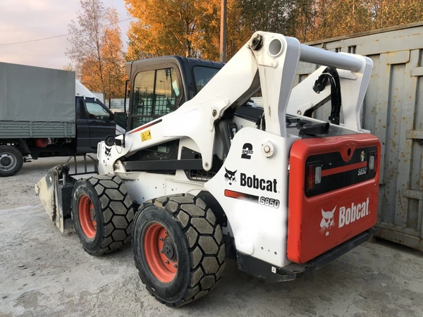 Фото Аренда мини погрузчика Bobcat в Мурино