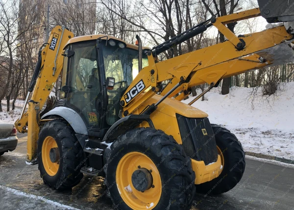 Фото Аренда экскаватора-погрузчика JCB 4CX, Москва