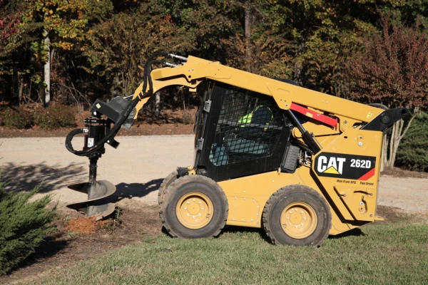 Фото Аренда мини гусеничного погрузчика Caterpillar 262D