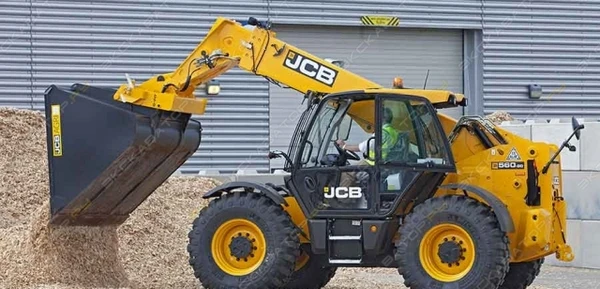 Фото Аренда телескопического погрузчика JCB 560-80, Москва