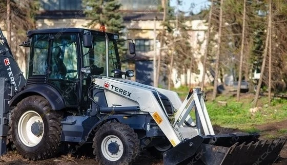 Фото Аренда экскаватора-погрузчика Terex TLB825, Тюмень