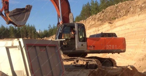 Фото Аренда гусеничного экскаватора Hitachi ZX330, Санкт-Петербург