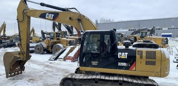 Фото Аренда гусеничного экскаватора Caterpillar 320, Москва