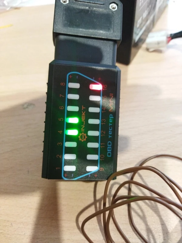 Фото OBD tester Mini. Тестер напряжений в разъеме