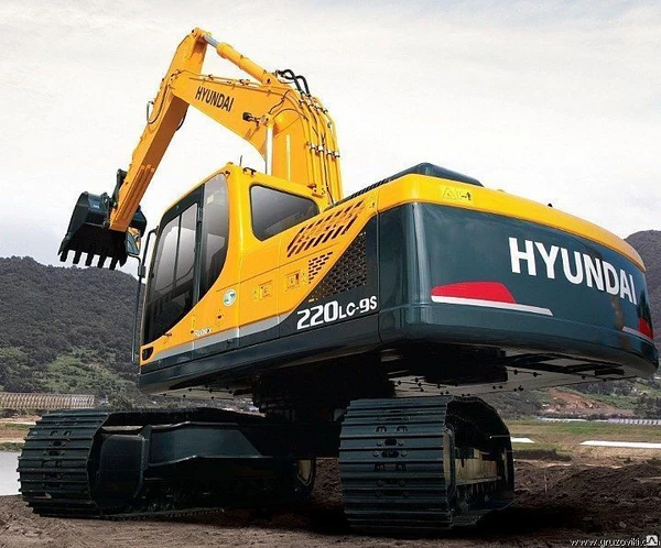 Фото Экскаватор гусеничный Hyundai R220LC-9S ковш 0,92 куб.м