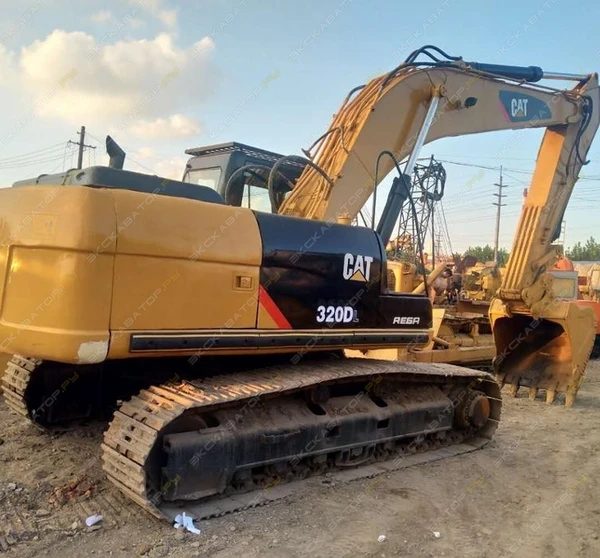 Фото Аренда гусеничного экскаватора Caterpillar 320D L, Ухта