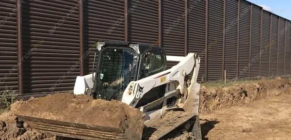 Фото Аренда мини-погрузчика Bobcat T770, Москва