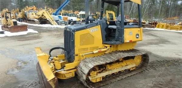 Фото Аренда бульдозера John Deere 450J, Москва