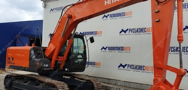 Фото Аренда гусеничного экскаватора Hitachi ZAXIS 180LCN, Москва