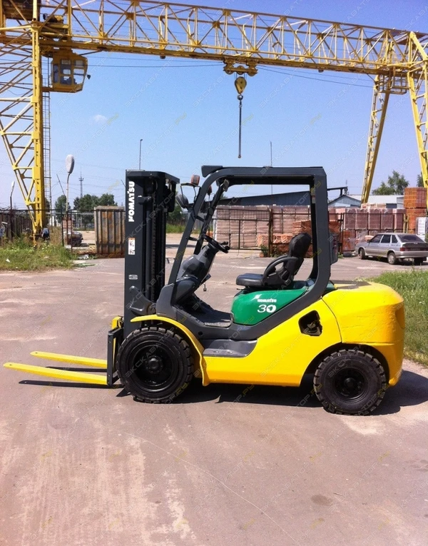 Фото Аренда вилочного погрузчика (складского автопогрузчика) Komatsu FD30T-17, Воронеж