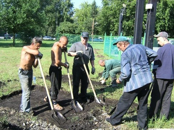 Фото Копка в ручную,рытье.Тракторы JCB.Землекопы. Уборка снега