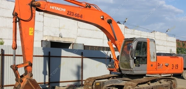 Фото Аренда гусеничного экскаватора Hitachi ZX270, Челябинск