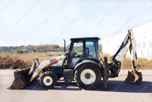 Фото Аренда экскаватора-погрузчика Terex TLB825, Ярославль