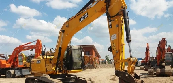 Фото Аренда гусеничного экскаватора JCB JS 220 LC, Москва