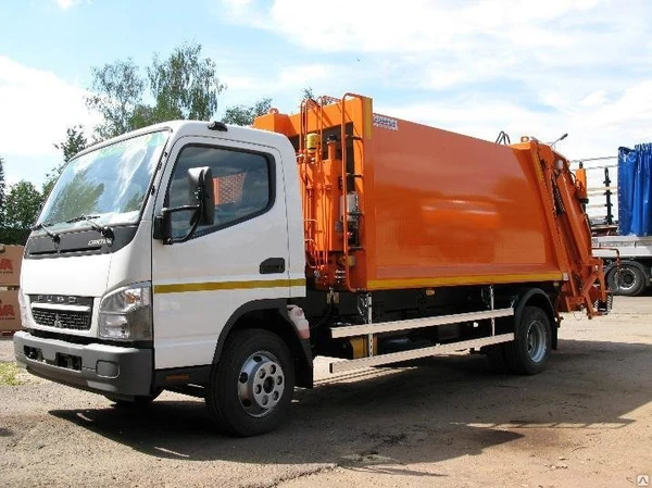 Фото МС-4 на шасси FUSO Canter EF85DG мусоровоз